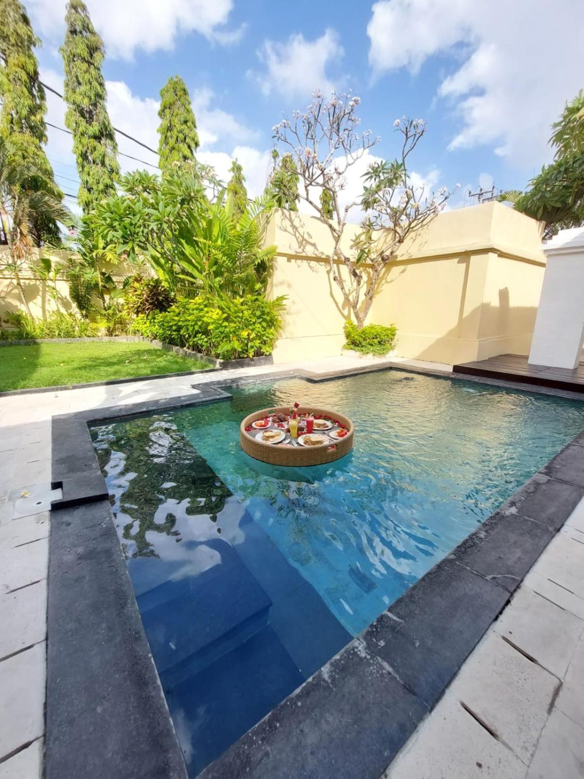 The Tukad Villa Seminyak Eksteriør billede
