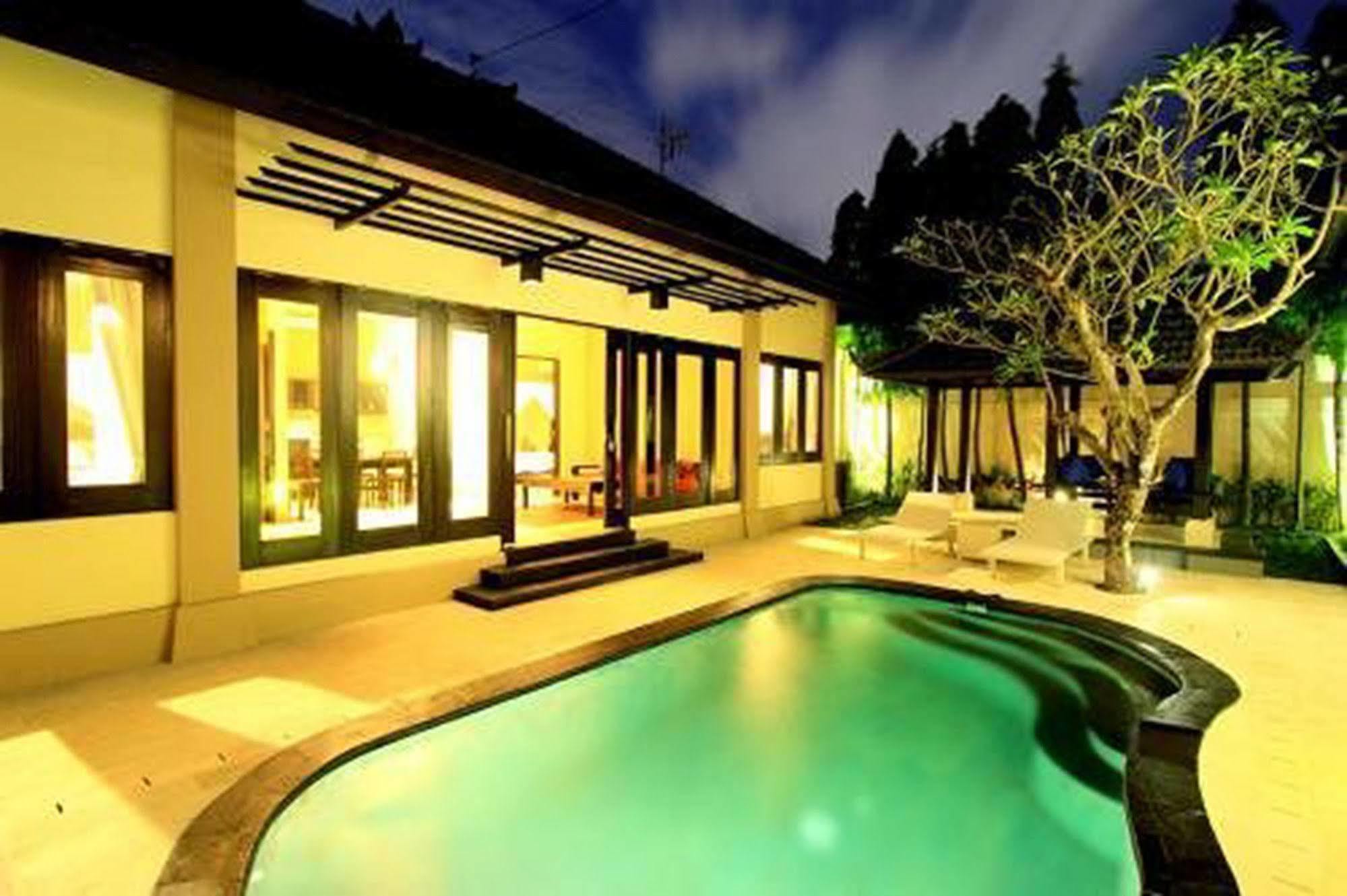 The Tukad Villa Seminyak Eksteriør billede